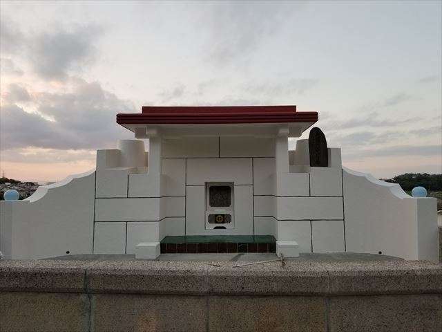 沖縄県の美しく永く続くお墓の塗装・補修工事で、大切な思いを伝えましょう！